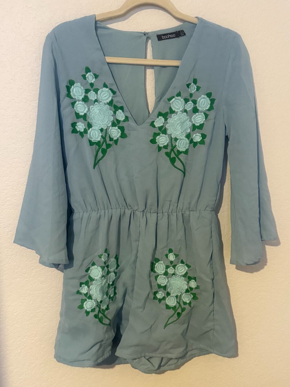 Boohoo Floral 3/4 Flutter Sleeve Blue Green Romper Embroidered Brunch US 6
